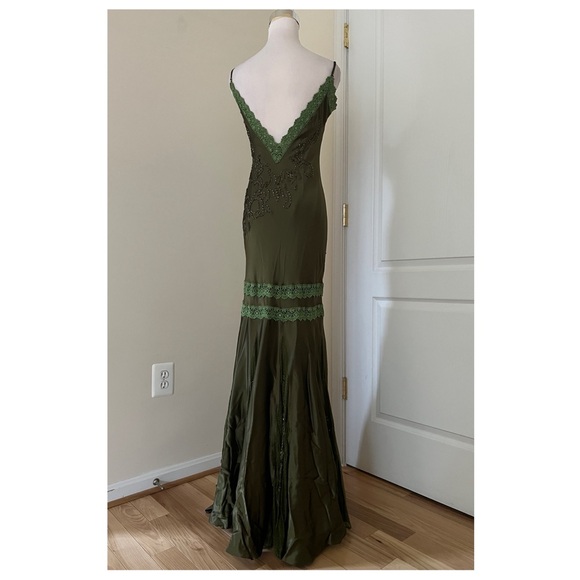 Sue Wong Elegant Olive Green Beaded Evening Gown - Picture 4 of 14